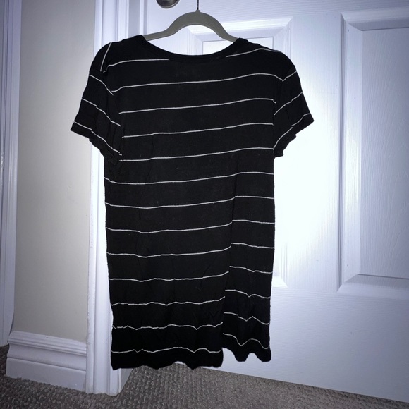 Brandy Melville Black and White Striped Tee - Picture 2 of 2